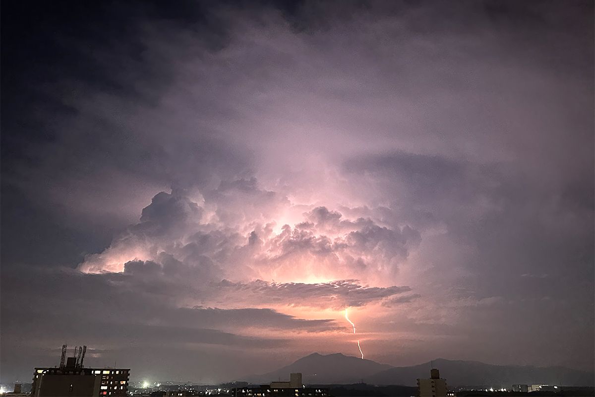 春に発生する「春雷」。夏の雷とは異なる成り立ちを知り、注意すべき天気をチェック