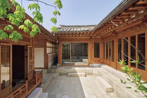 ソウルのラグジュアリーな伝統家屋で過ごす優雅な休日──ノスタルジア・ダブル齋