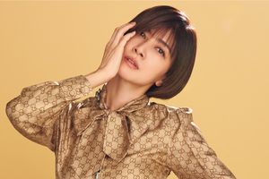 内田有紀さんが着こなす最新トップメゾン～グッチ／2026年春夏パリ・ミラノ・NYコレクションより