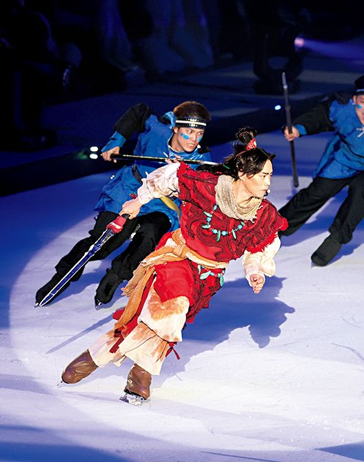 善か悪か。観客に問いかけ、魂まで揺さぶられる氷上音楽劇