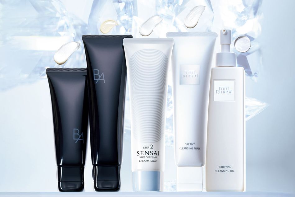 不要なものをしっかり落としてパッと明るい肌に。大人肌を輝かせる洗顔アイテム