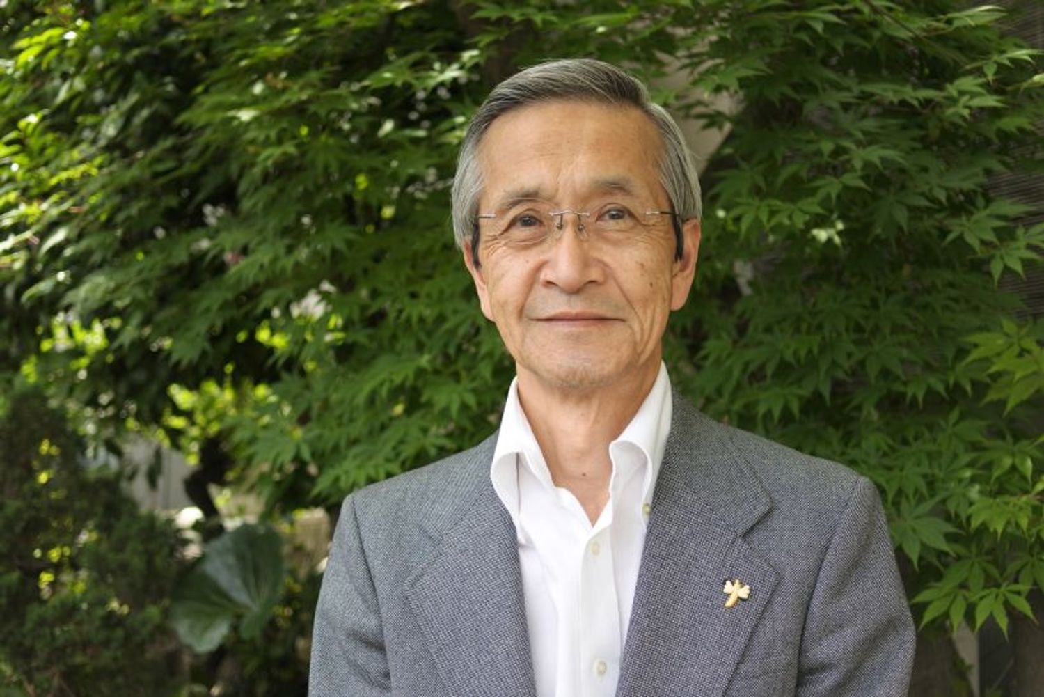 飯野一朗校長は、彫金作家の第一人者。