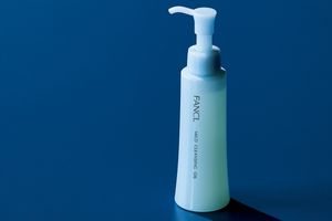 肌への優しさと確かな洗浄力を兼ね備えた「ファンケル」のクレンジングオイルがさらに進化