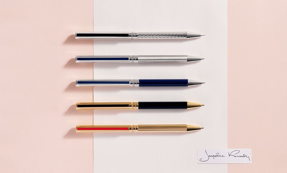 ジャクリーンのオーダーで1972年に誕生したメゾン初の筆記具「クラシック」が現代的なフォルムで復活。