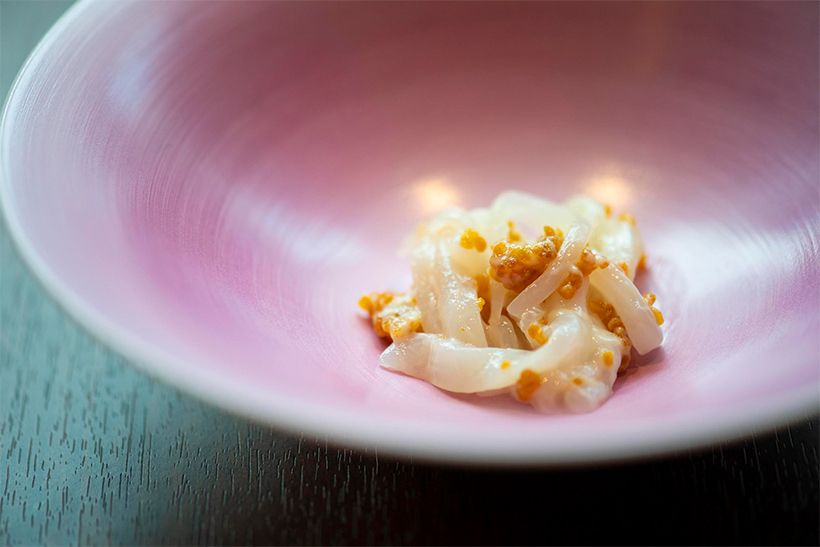 「天乃頂」は、黄金色の輝きと濃厚な旨みが特徴。