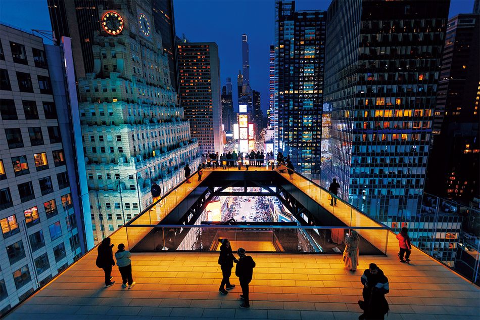 【NY】One Times Square　“世界の交差点（タイムズスクエア）”を味わう、唯一の屋外デッキ