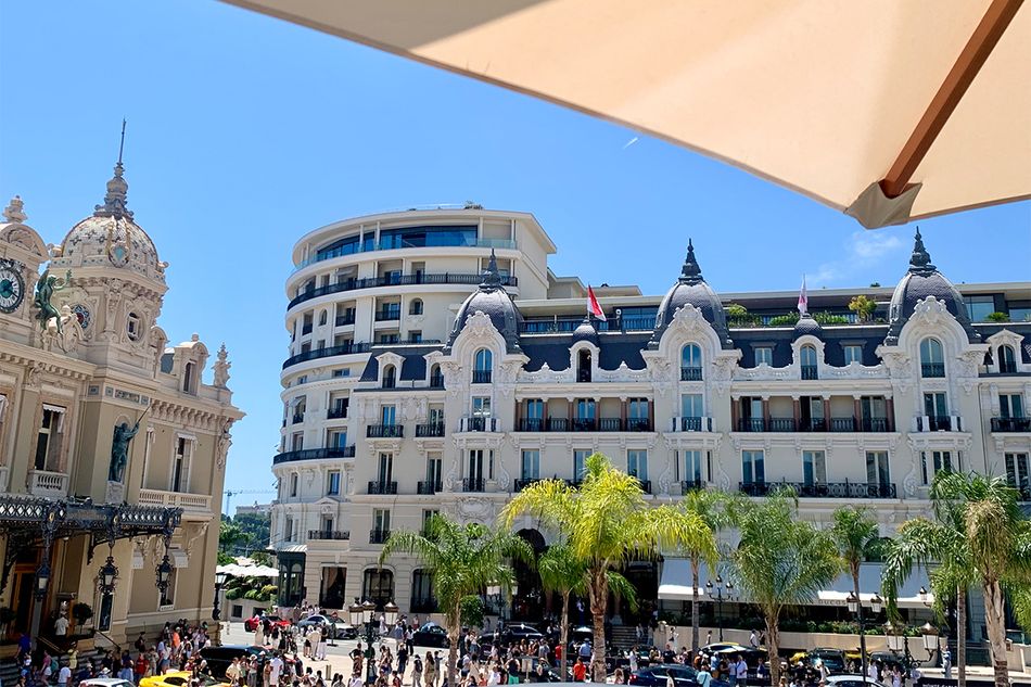 新連載・家庭画報ドットコム部員がご紹介。記憶に残る名ホテル・名旅館