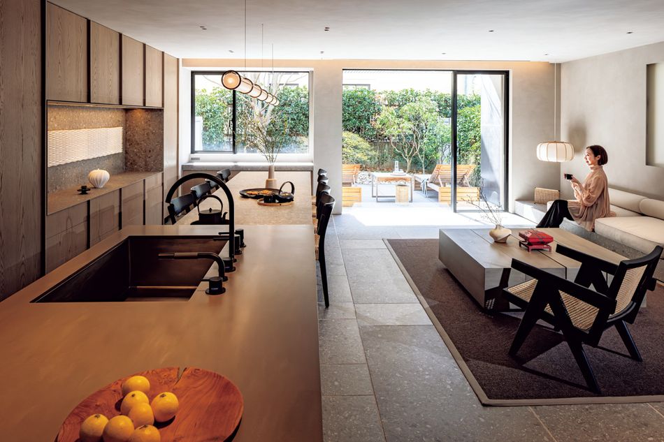 マンション以上ホテル未満。都心にいながら本格的なサウナと茶の湯を楽しむリノベーション