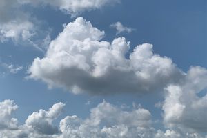 わた雲の下に生えているという「雲の根」とは。目には見えない空気の通り道