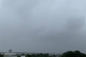 初夏に続く曇り空や長雨にも名前が。夏の季語「卯の花腐し」と「卯月曇」