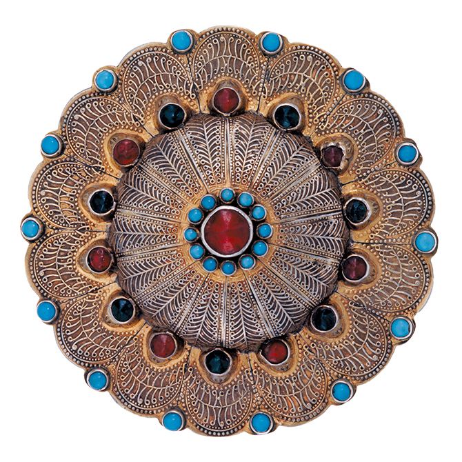 制作:西ヨムート族、トルクメン人 19世紀後半 銀、鍍金、トルコ石、ガラス