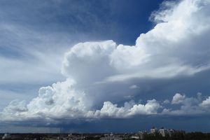 「一時雨」と「時々雨」、どちらが長く降る？ 天気予報でよく聞く言葉の意味を知る