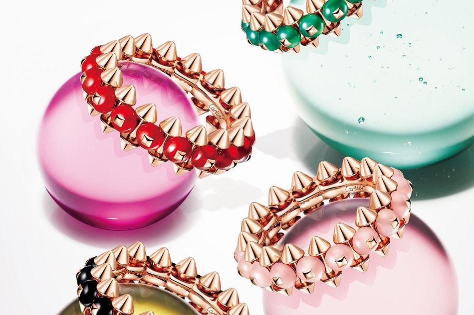 ハードストーンのビーズがシャープな魅力を引きたてる「クラッシュ ドゥ カルティエ」コレクション