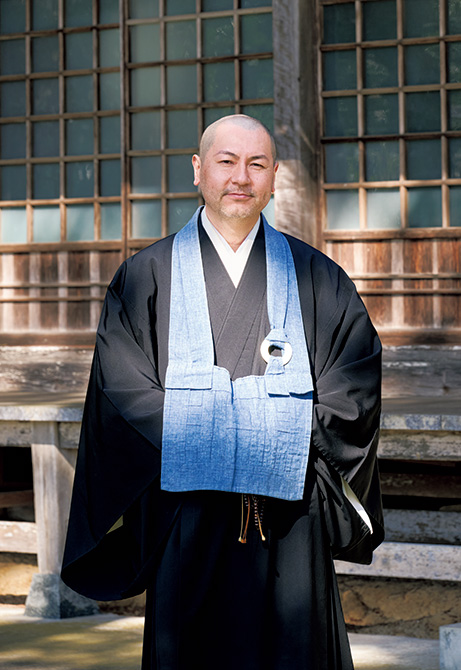 うつわ作家・岩佐昌昭さん 「侘び寂び」の風情が漂う陶胎漆器たち