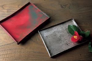 うつわ作家・岩佐昌昭さん　「侘び寂び」の風情が漂う陶胎漆器たち