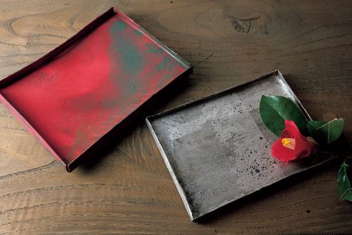 うつわ作家・岩佐昌昭さん　「侘び寂び」の風情が漂う陶胎漆器たち