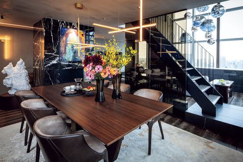 均質な箱から奥行きを備えた立体的な住まいへ。高層階マンションの再構築プランを拝見