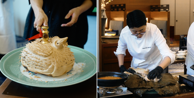 下味をつけた丸鶏の中に鮑を詰めて蓮の葉で包み、まわりをパン生地で包んでオーブンで焼きあげること2時間。愛らしい表情や羽の模様などが精巧に再現されており、崩すのをためらうほどの美しさ。 