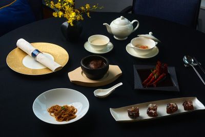 ランチコース8,000円／ディナーコース14,000円 