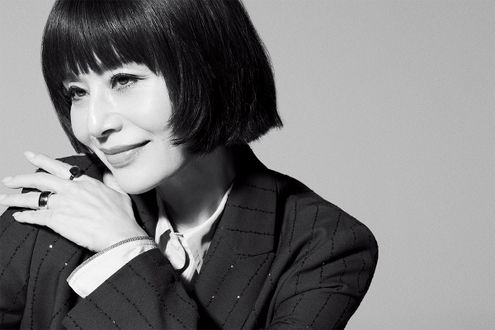 大地真央さんがシール帳デビュー。70歳を迎え最近のプライベートについて教えていただきました