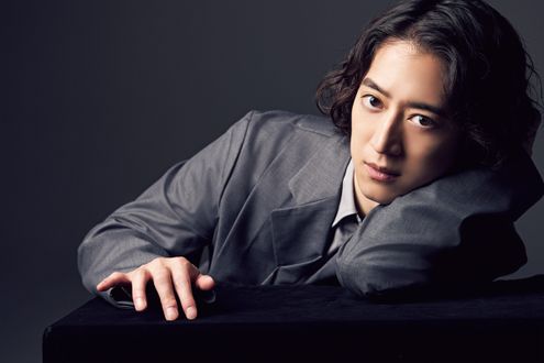 進み続けるピアニスト 角野隼斗さんインタビュー　異例の動員数を誇るコンサート演出とは