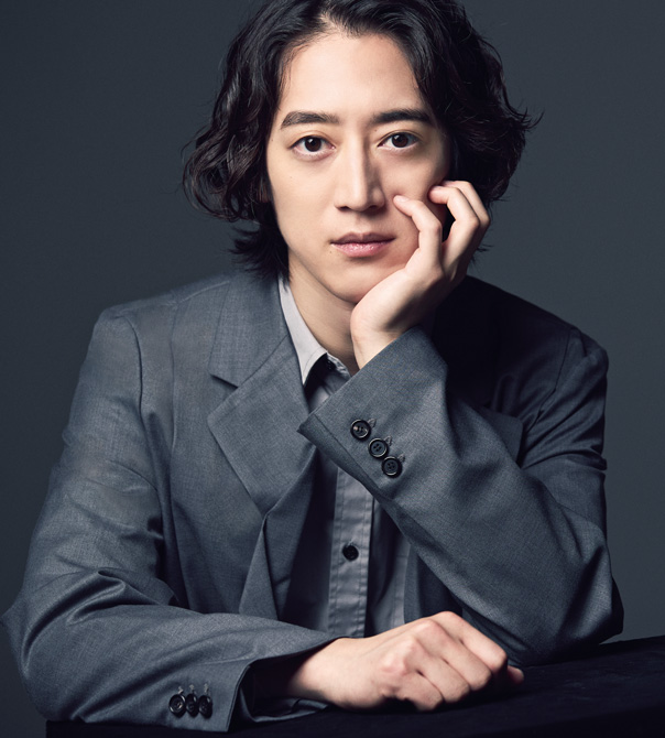 進み続けるピアニスト 角野隼斗さんインタビュー ジャンル・時代を超え