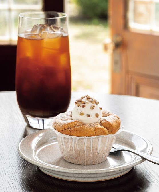 シングルオリジンコーヒーやそば粉の生シフォンケーキも自慢。