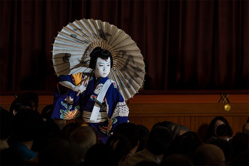 『弁天娘女男白浪 稲瀬川勢揃いの場』での弁天小僧菊之助（尾上菊之助）　2025年5月歌舞伎座　©Naruyasu Nabeshima／KATEIGAHO