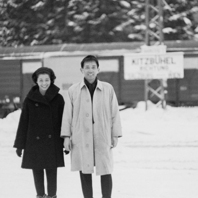 仲のよい夫婦と家族だったことが伝わってくる写真。オーストリアアルプスへの、スキー旅行中の父と母（1963年）。