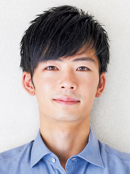 エスティ ローダー　PR アシスタント　マネージャー　縄田友樹さん