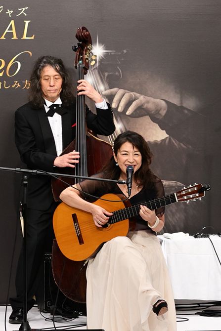 日本にボサノヴァを広めた第一人者、小野リサさん(東京・大阪両会場に出演予定)。