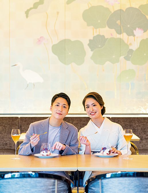 THE GARDEN LOUNGEの「ピエール・エルメ・パリ」コラボレーションのグラスデザートに、スイー ツ好きの米吉さんの目が輝く。