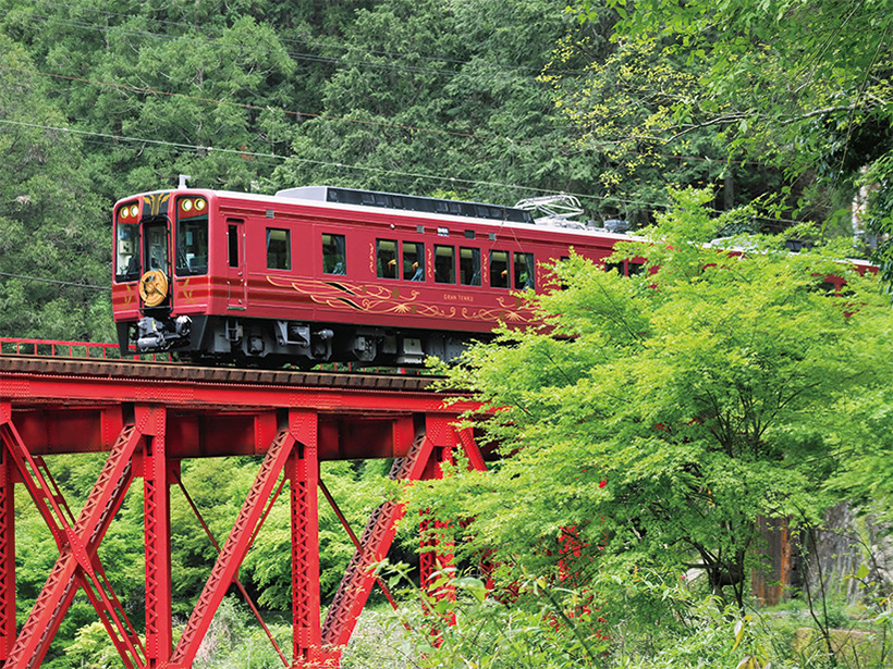 鉄道写真家・櫻井 寛さんおすすめ、日本を旅する感動列車 | 家庭画報