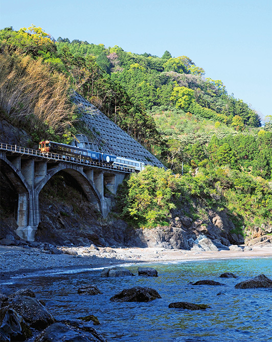 鉄道写真家・櫻井 寛さんおすすめ、日本を旅する感動列車 | 家庭画報