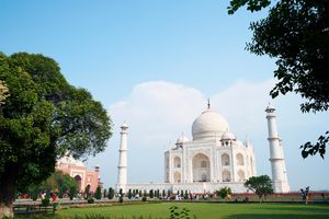 【インド 至高の旅】世界一の石造塔からピンクの隠れ家まで――ゴールデントライアングルで巡る「圧巻の世界遺産」3選