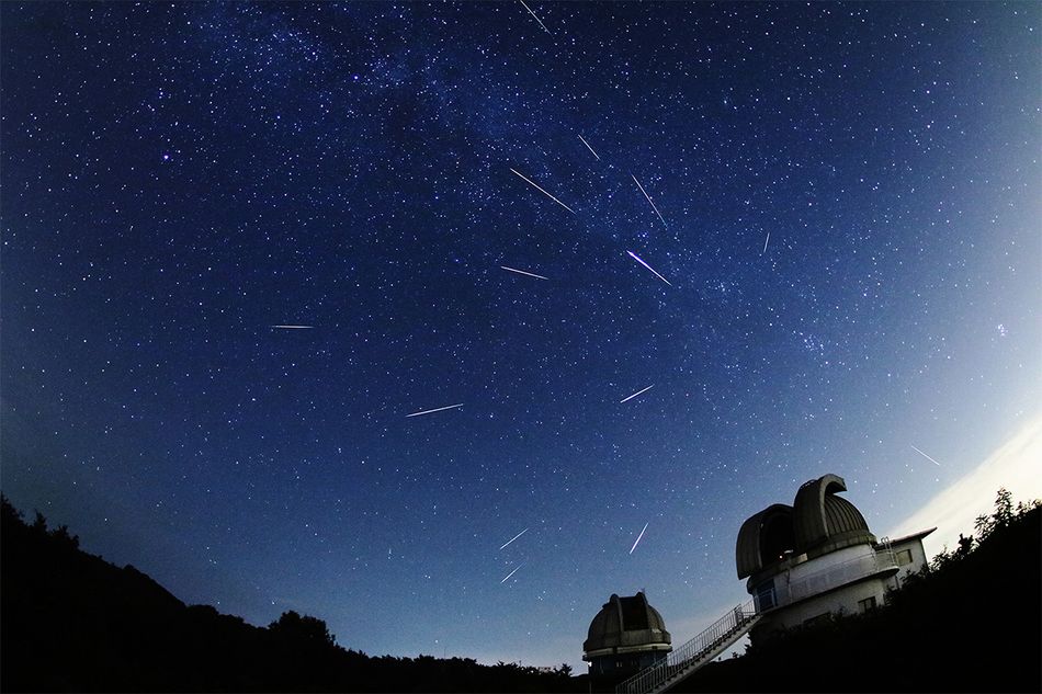 夏の天体ショー「ペルセウス座流星群」を見る好条件の日はいつ？ 観察のポイントを解説