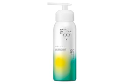 ソフィーナ iP マイクロ泡セラム洗顔料 160g 3520円（編集部調べ）／花王