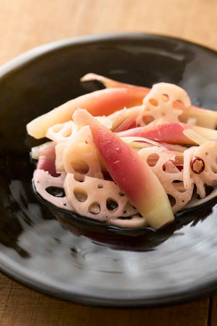 杵島直美さんの「みょうがと新れんこんの甘酢漬け」。
