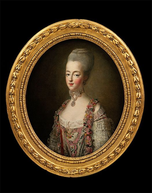 「コートドレスのマリー・アントワネット」　フランソワ=ユベール・ドルーエ　1773年　油彩、カンヴァス　63.5×52.0cm　ヴィクトリア&アルバート博物館蔵　© Victoria and Albert Museum, London