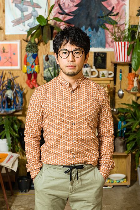 平子雄一さん(ひらこ ゆういち)現代美術家。1982年岡山生まれ。植物や自然と人間の共存、その関係性の中で浮上する曖昧さや疑問をテーマに制作を行い、韓国、台湾、イギリス、アメリカなど国外でも精力的に作品を発表。
