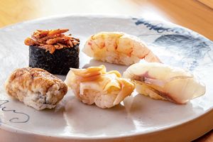 「山野河海」を鮨で表現。注目のデスティネーション 、宮城「笠聖（りゅうせい）」