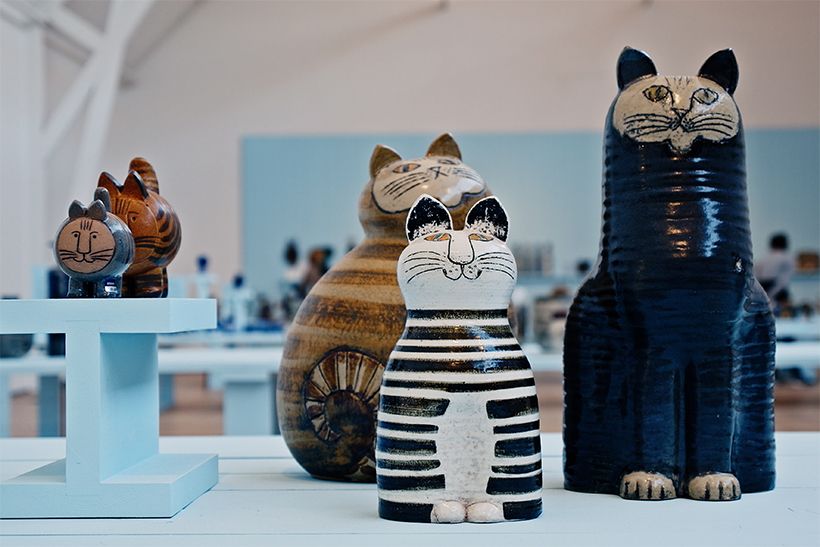 リサ・ラーソンを代表するモチーフの一つが猫。動物のかわいくてユニークな笑える写真をたくさん集めていたという。