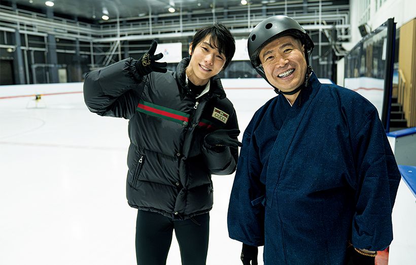 羽生コーチのスケート教室終了後に見せた晴れやかな笑顔。羽生さんが高校生の頃からのおつきあいで、高校の先輩・後輩でもある。