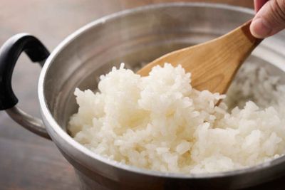 つやつや光る炊き立ての新米は、それだけでご馳走！