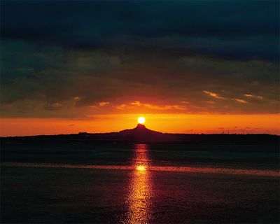 家庭画報 美ら絶景沖縄聖地カレンダー 2027 より