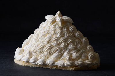「モンブラン」10,000円　21×10×高さ13cm　※限定150台