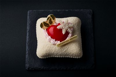 新作「クール ルージュ」3,240円　10cm角 ※12月1日（火）～12月25日（金）は店頭販売も。