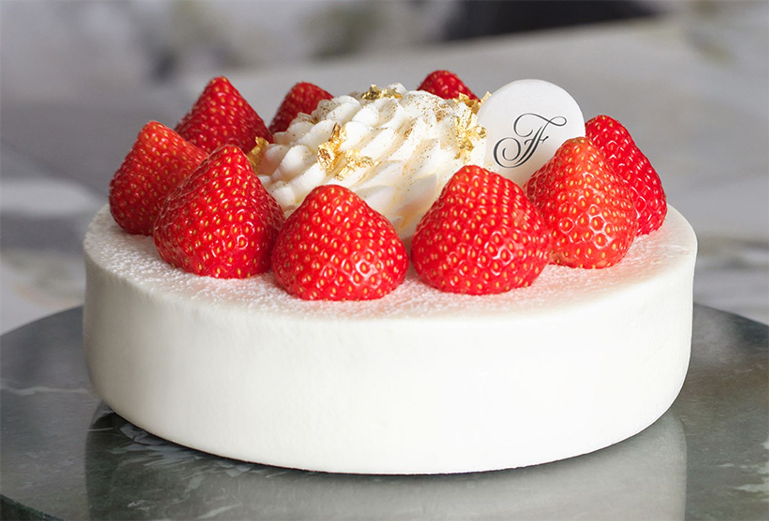 「クリスマス ショートケーキ」6,000円　直径12×高さ10cm　7,500円、直径15×高さ10cm