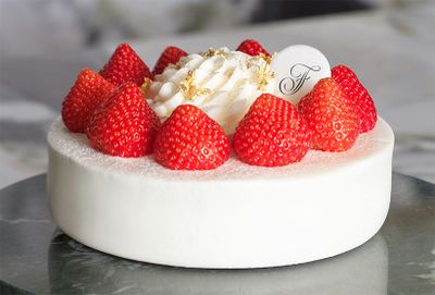 「クリスマス ショートケーキ」6,000円　直径12×高さ10cm　7,500円、直径15×高さ10cm