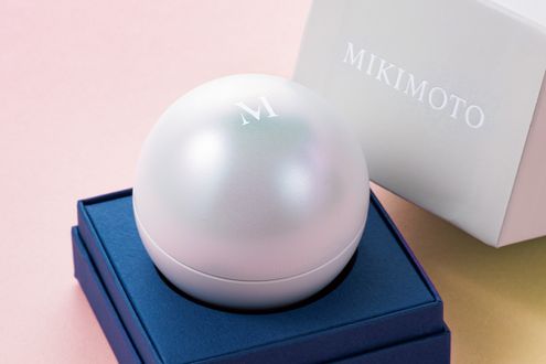日々のスキンケアで真珠のような艶肌へ